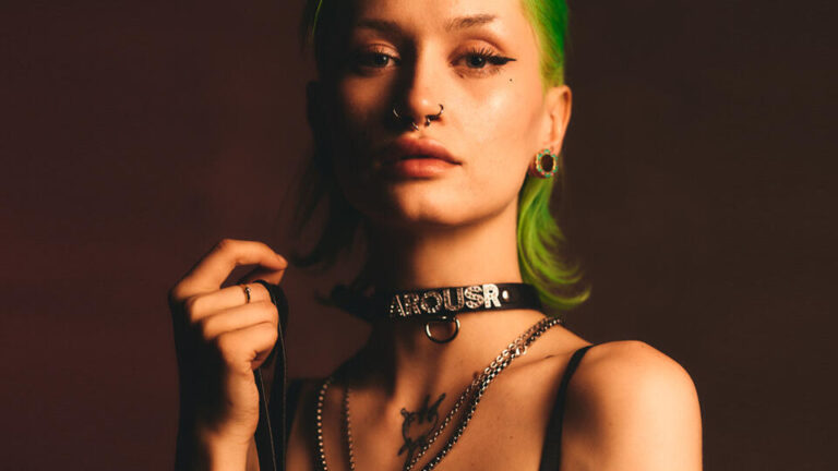 Arousr