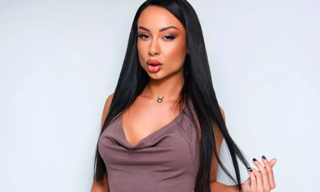 Cara Mella
